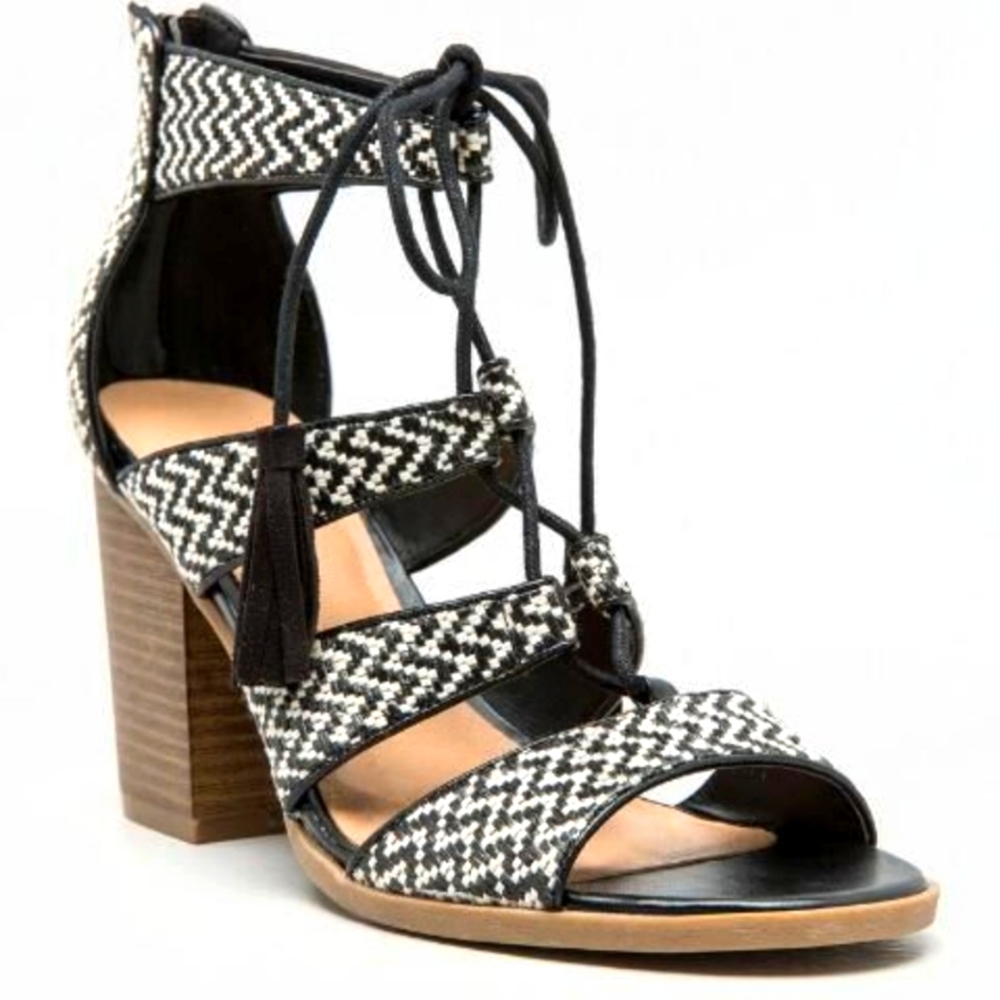 Open toe lace up sandals